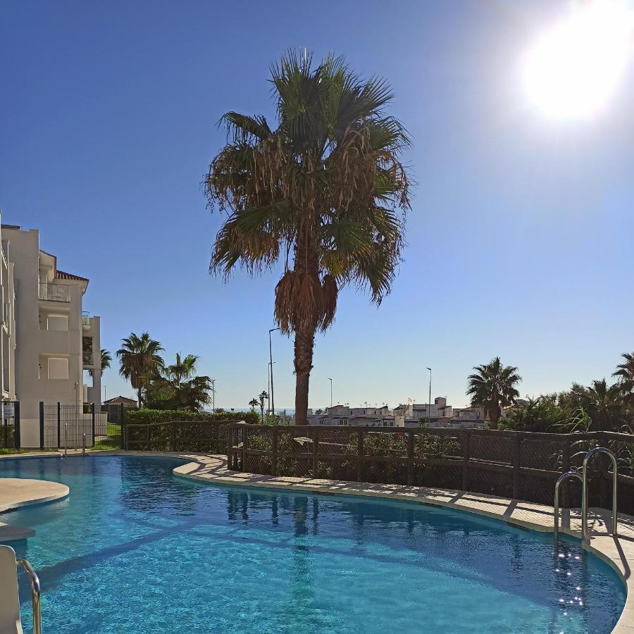 La Paloma Beach Apartment With Pool By Casa Del Sol Hr Manilva Extérieur photo